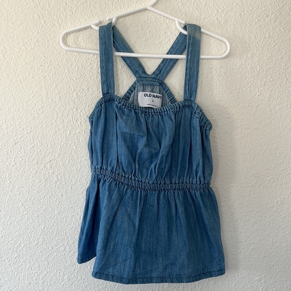 Kids Size 4T-5T Bundle! 6 items(3 tops and 3 dresses) all exactly as pictured! - Picture 6 of 7